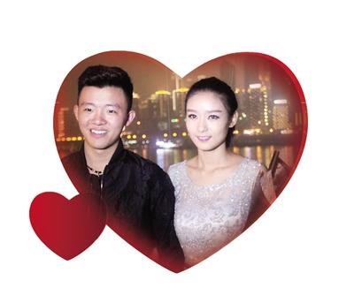 第1000天，女孩在LED大屏上打出結(jié)婚宣言，高調(diào)向男孩“求婚”