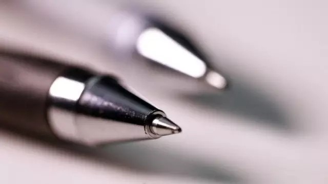中國終于造出圓珠筆頭?。ED顯示屏生產(chǎn)設(shè)備為何仍以進口為榮？