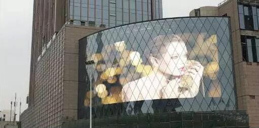 LED透明屏市場爆發(fā)時代來臨！
